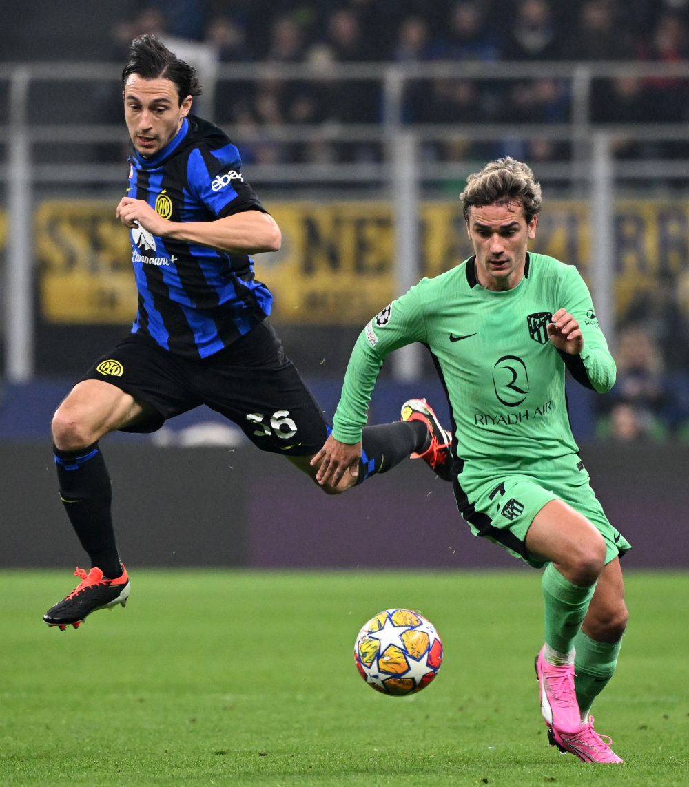 早报：拥有地表最强人类的从容感……怎么，你们没有吗？（早报：地表最强在阵，气定神闲——你们没有吗？）