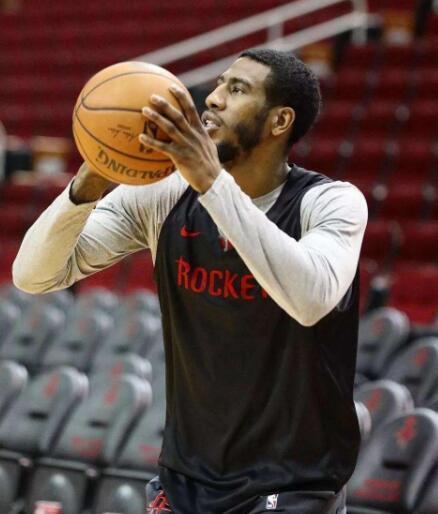 詹库杜后，美国篮球靠他了（詹库杜之后，美国篮球寄望于他）