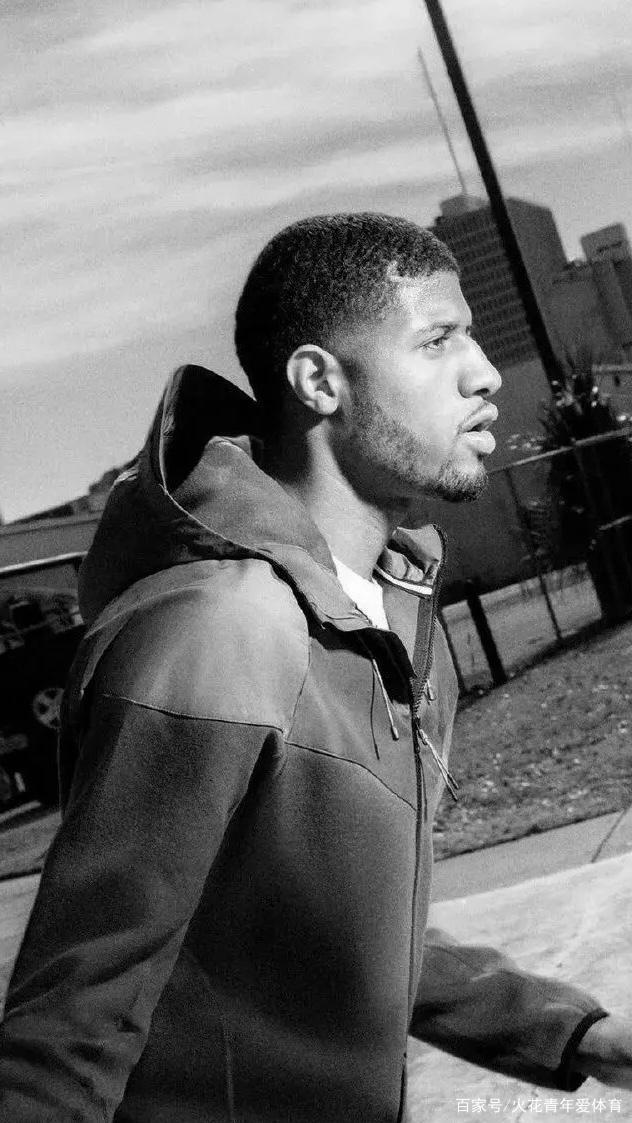 马德兴：U18国足11月将与吉尔吉斯斯坦U18进行两场内部热身赛（马德兴：U18国足11月约战吉尔吉斯斯坦U18，将进行两场封闭热身赛）