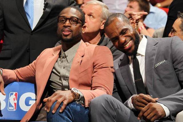 33分！克尼佩尔创职业生涯单场得分新高，却难阻黄蜂败局（克尼佩尔33分创生涯新高，黄蜂仍吞败）