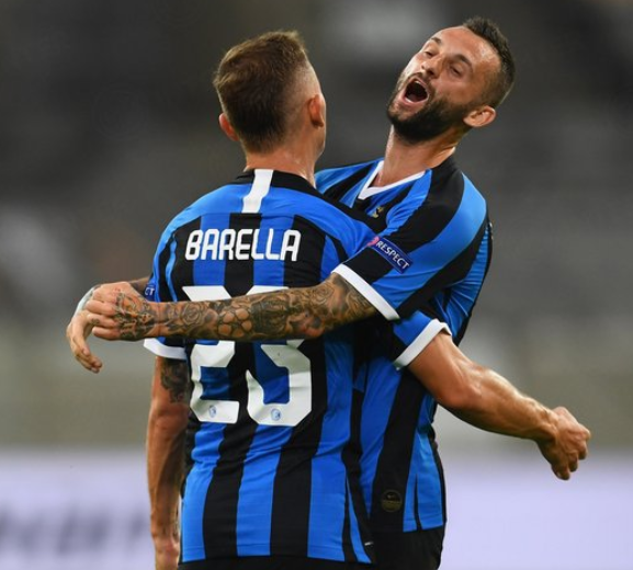 山东5-1三镇，卡扎双响失最佳射手，克雷桑破门，王大雷扑点（山东泰山5-1三镇：卡扎梅开二度仍失最佳射手，克雷桑破门，王大雷扑点）