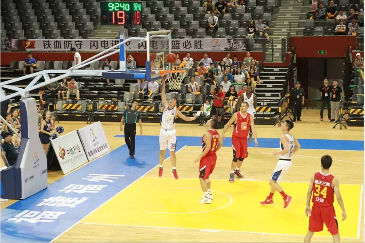 萨索洛vs佛罗伦萨：马蒂奇、皮纳蒙蒂首发，德赫亚、莫伊塞-基恩出战（萨索洛战佛罗伦萨：马蒂奇、皮纳蒙蒂先发，德赫亚与莫伊塞·基恩出场）