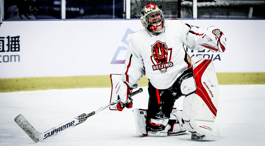 马卡：因负面争议，博阿滕在巴萨进行教练课程时遭球迷批评（马卡：争议缠身，博阿滕在巴萨教练课期间遭球迷指责）