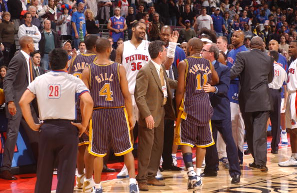 马卡：维尼修斯和皇马续约谈判远未达成，期限与年薪上有分歧（马卡报：皇马与维尼修斯续约受阻，双方在合同年限与薪资上意见不一）