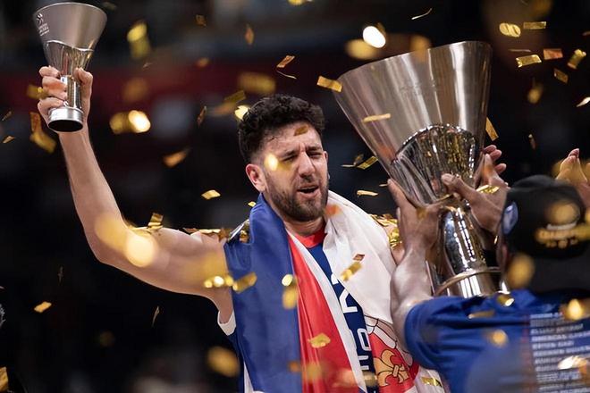 官方：西班牙名哨“平方哥”将执法欧冠利物浦vs埃因霍温（官宣：西班牙名哨“平方哥”吹罚欧冠，利物浦对阵埃因霍温）