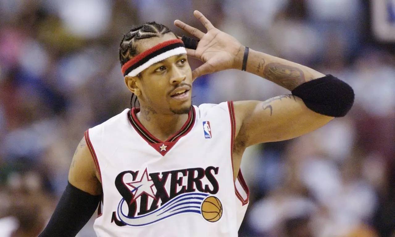 日职联半场：莱奥破门被吹，鹿岛鹿角暂0-0横滨FC（日职联半场战报：莱奥进球被判无效，鹿岛鹿角0-0横滨FC）