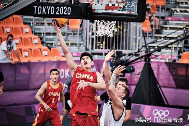 斯玛特：来到湖人让我重获新生，就像小孩第一天上学一样（斯玛特：加盟湖人让我焕然一新，宛如孩子开学第一天）