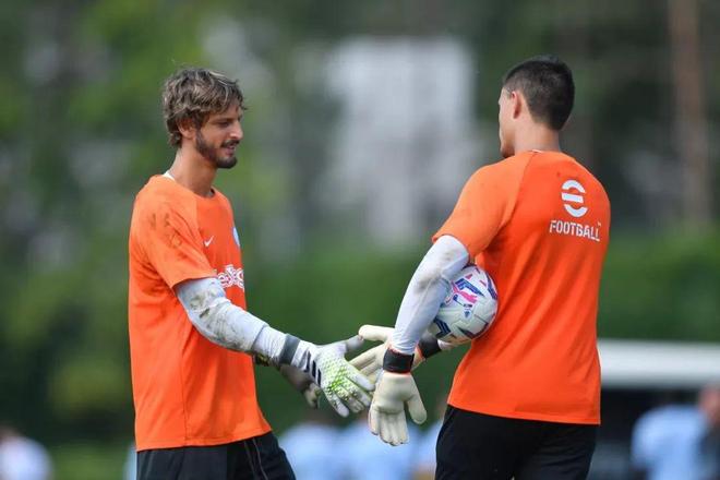 罗马诺：曼城和伯恩茅斯本周将直接接触，谈塞门约的交易结构（罗马诺：曼城与伯恩茅斯本周直接会谈，商讨塞门约交易框架）