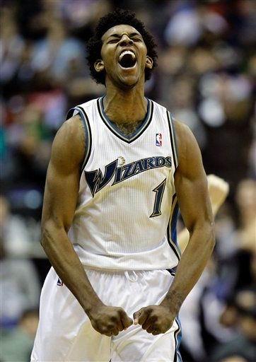 西甲半场：莱万开场闪击，费兰破门，巴萨暂2-0毕尔巴鄂（西甲半场战报：莱万闪击，费兰建功，巴萨暂2-0领先毕尔巴鄂）