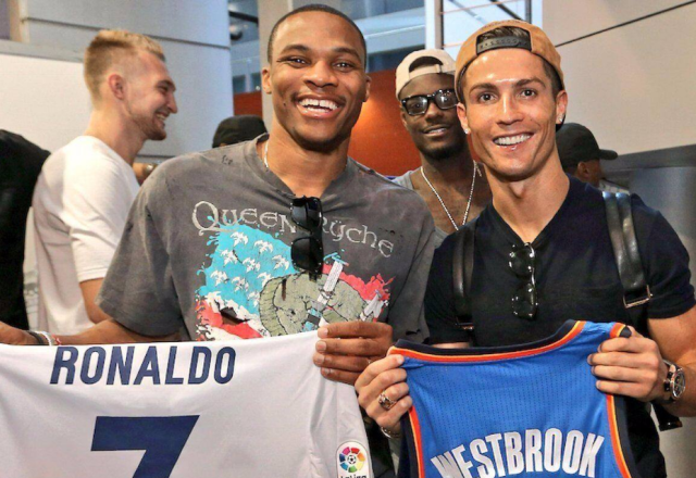 足球国足将派出强阵出战下一场赛事（国足下场比赛将以最强阵容出击）