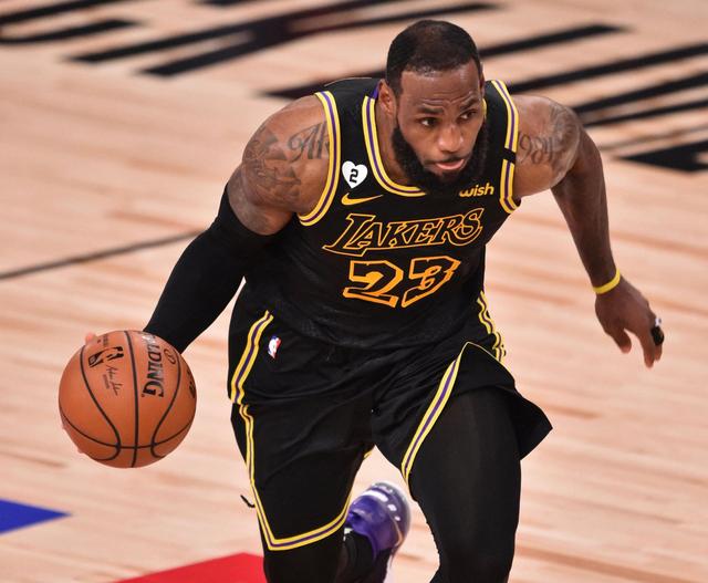 尤文2-0帕福斯，戴维破门+失良机，麦肯尼建功，伊尔迪兹助攻（尤文2-0擒帕福斯：戴维破门仍错失良机，麦肯尼建功，伊尔迪兹送助攻）