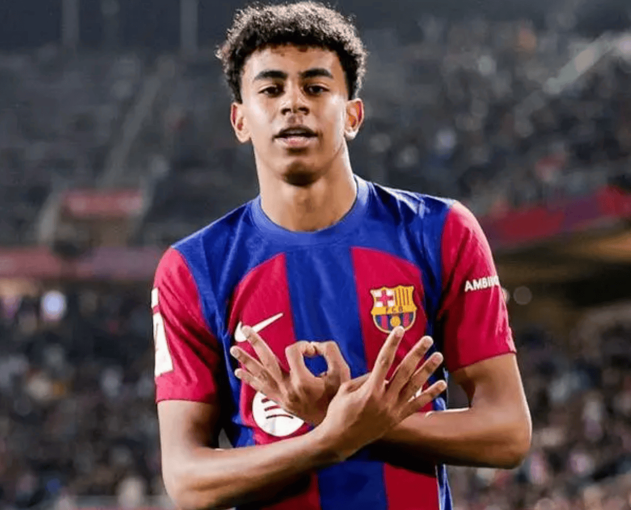 CIES列2021年来转会盈利榜：法鹰2.86亿欧居首，布莱顿第二（CIES发布自2021年转会盈利榜：法甲尼斯净赚2.86亿欧居首，布莱顿位居第二）