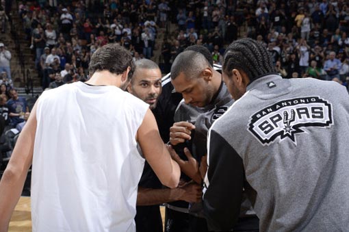 足球欧洲杯预选赛出现惊天逆转（欧洲杯预选赛爆发翻盘奇迹）