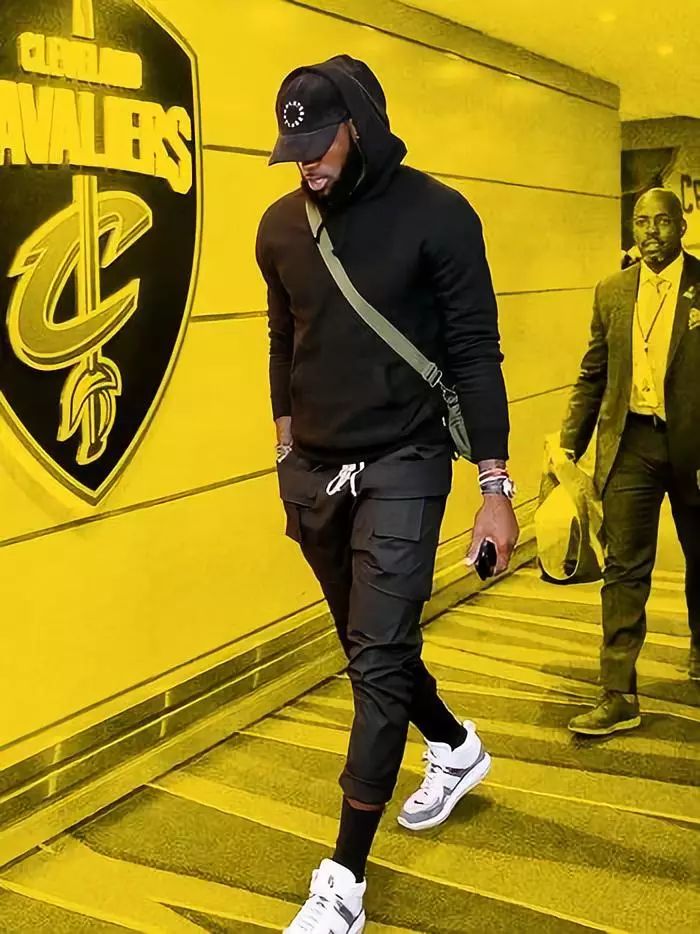 欧冠生死战!数据：曼城主场无惧皇马 或2-1小胜（欧冠生死夜：数据看好曼城主场不惧皇马，或2-1险胜）